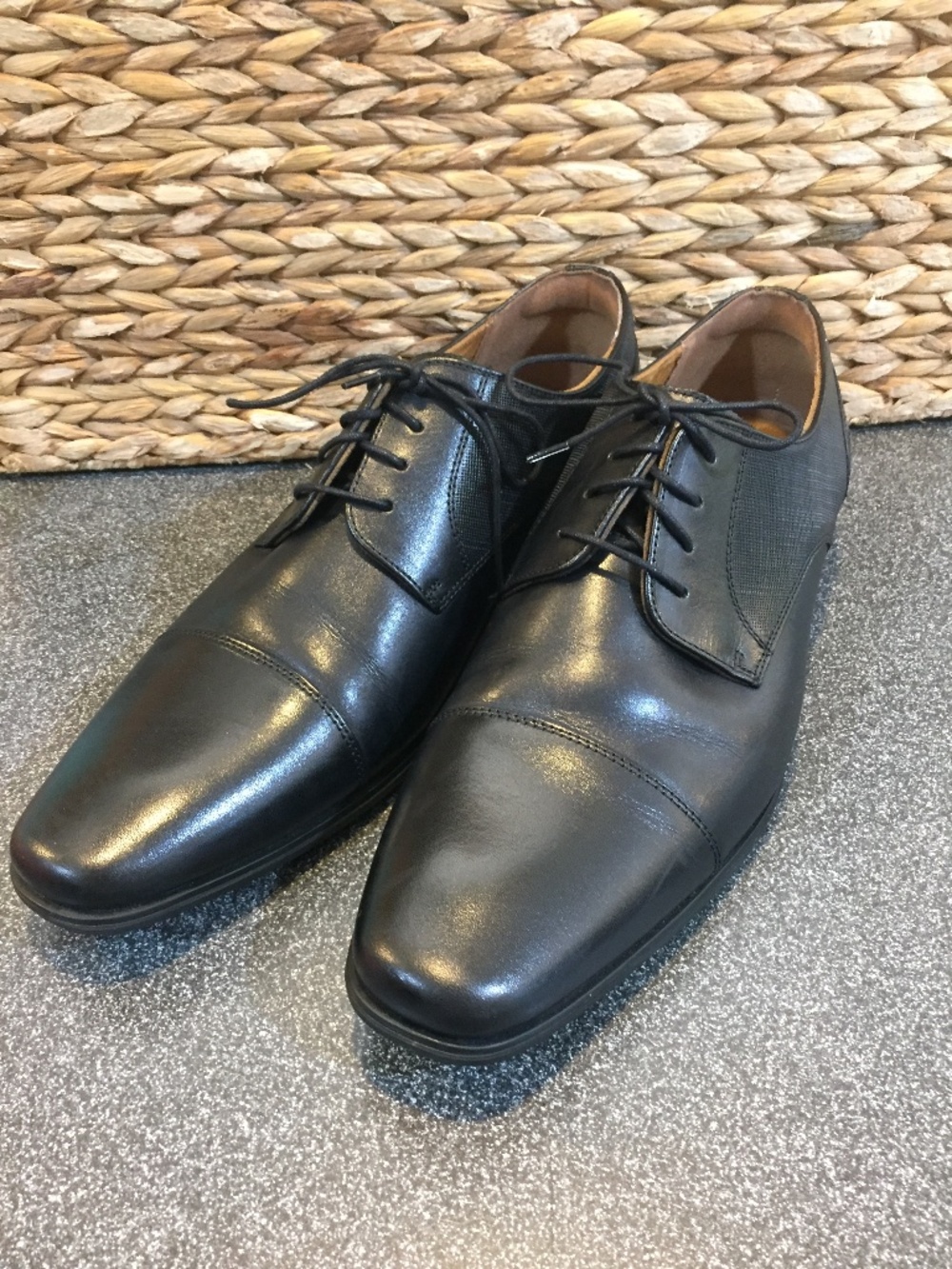 Florsheim Black Leather Cap-Toe Derby Shoes